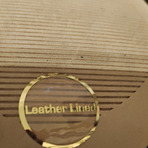 Lauren Ralph Lauren Colleen Perforated Leather Kiltie Pump 8.5 - Picture 12 of 15